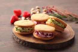 ボタニカルクッキーサンド(ピスタチオ2個、木苺2個)4個入り【送料無料】北海道・沖縄・離島(一部地域)を除く